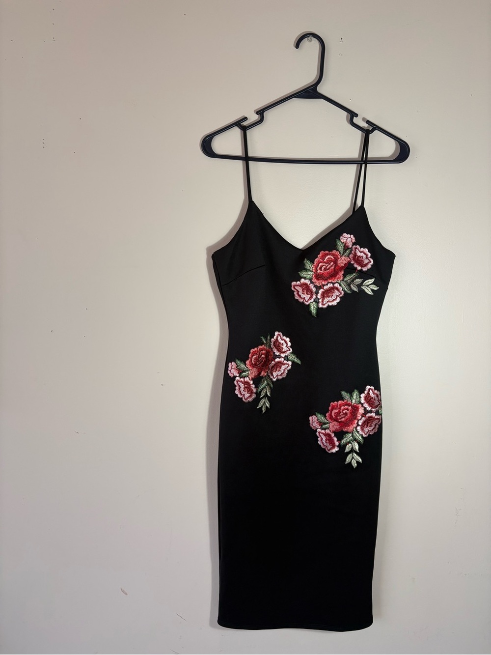 Women’s Black Midi Slip Dress with Red Rose Appliqués Size L